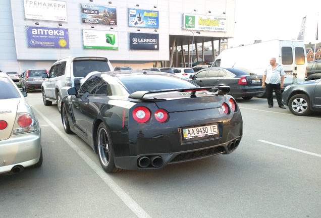 Nissan GT-R