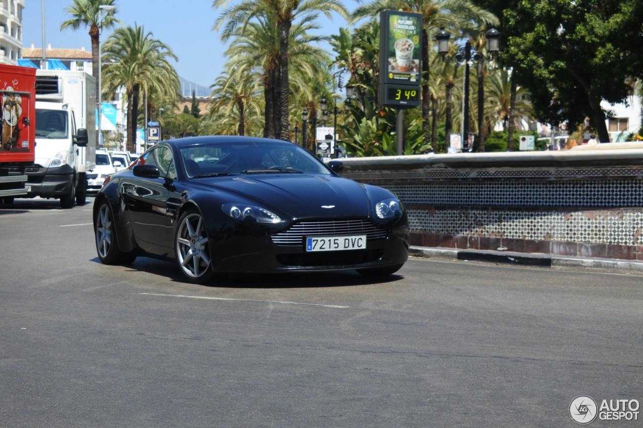 Aston Martin V8 Vantage