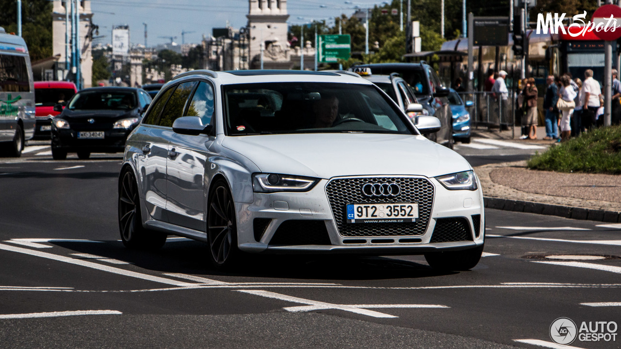 Audi RS4 Avant B8