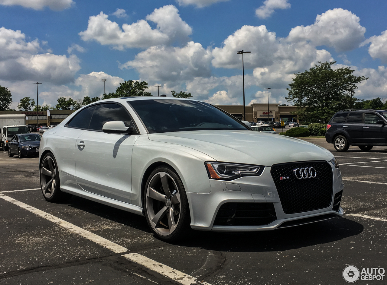 Audi RS5 B8 2012