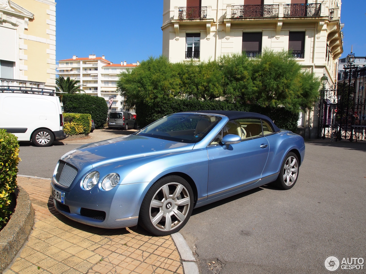 Bentley Continental GTC