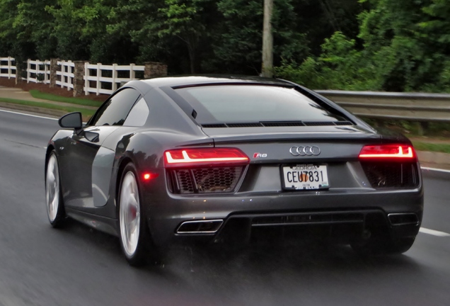 Audi R8 V10 2015