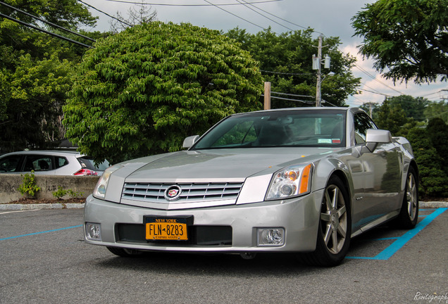 Cadillac XLR