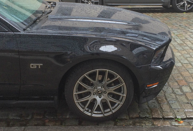 Ford Mustang GT Convertible 2010