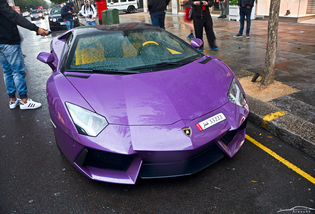 Lamborghini Aventador LP700-4 Roadster