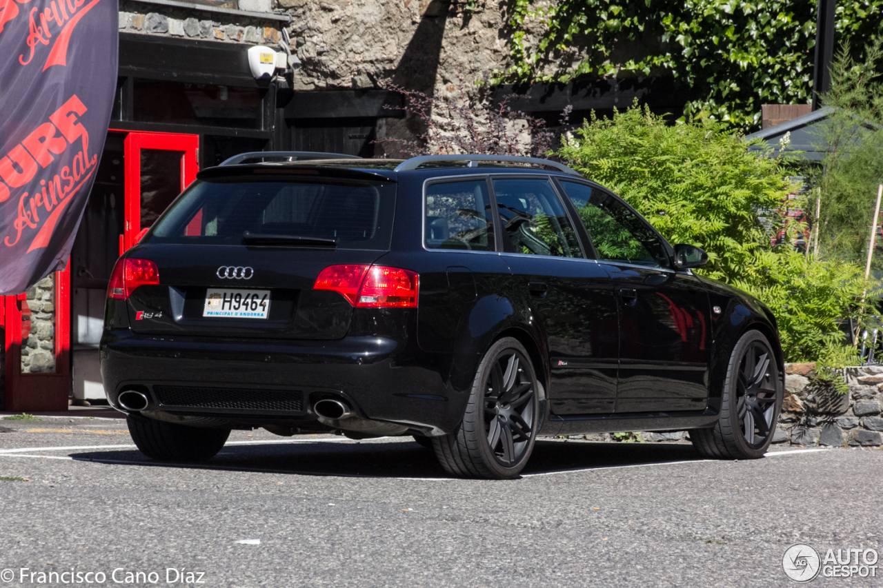 Audi RS4 Avant B7