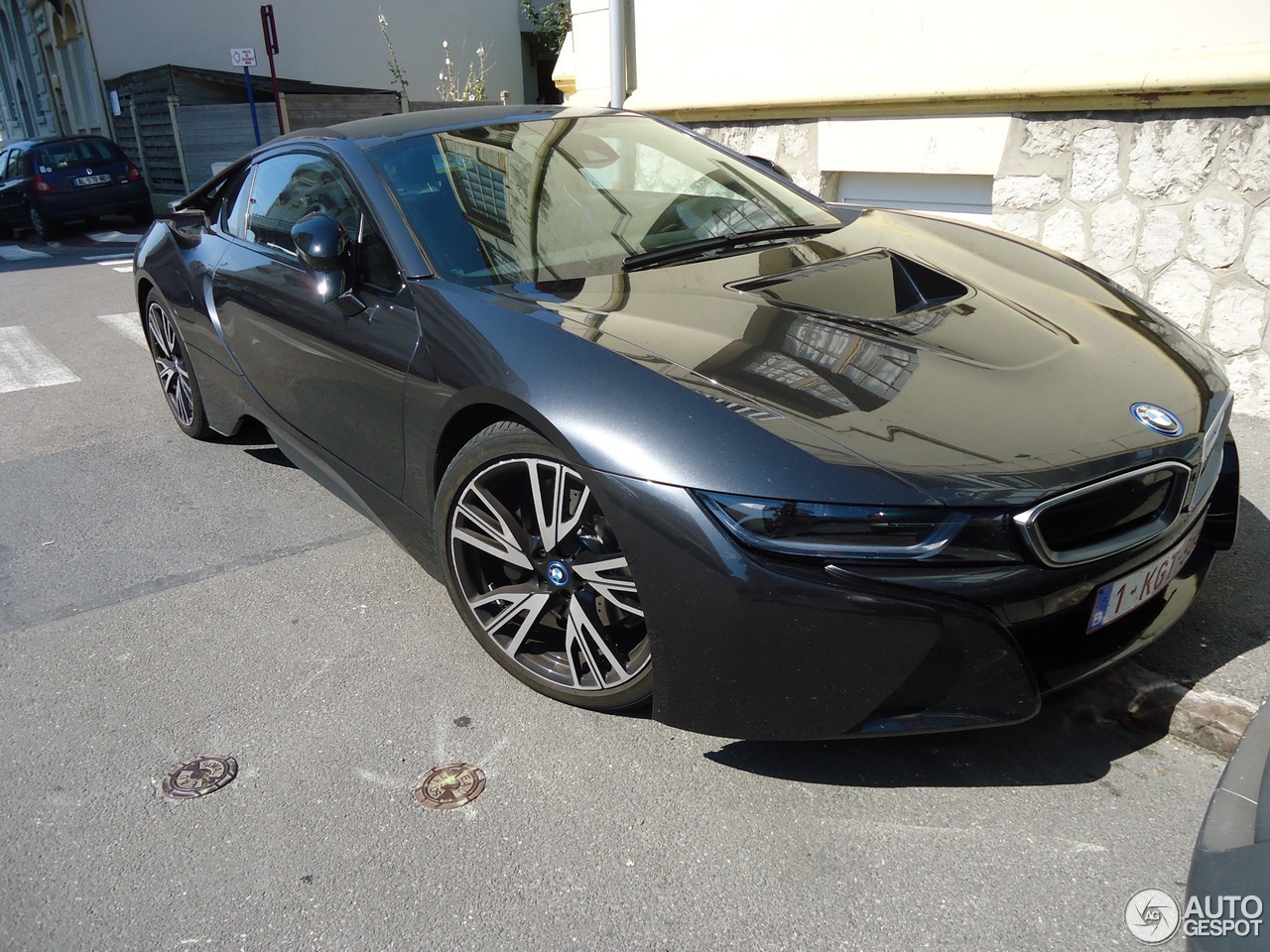 BMW i8