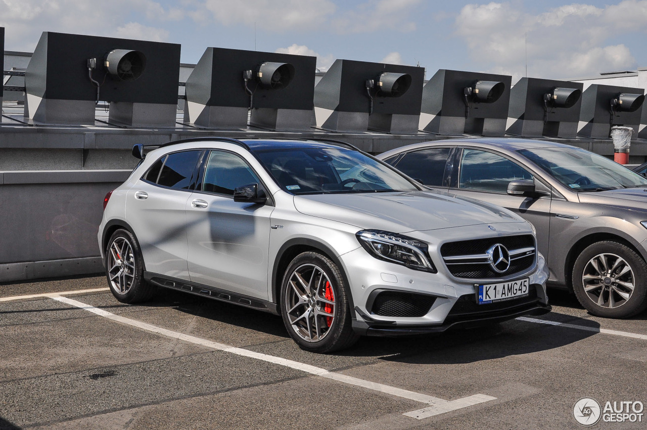 Mercedes-AMG GLA 45 X156