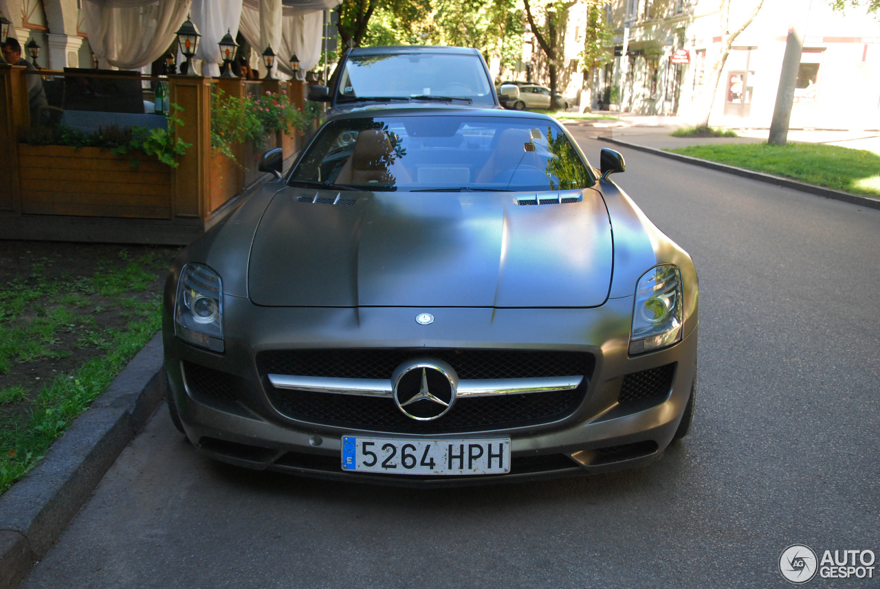 Mercedes-Benz SLS AMG Roadster