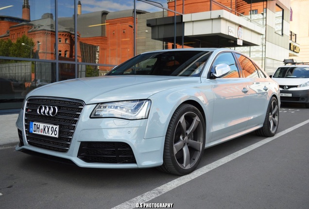 Audi S8 D4