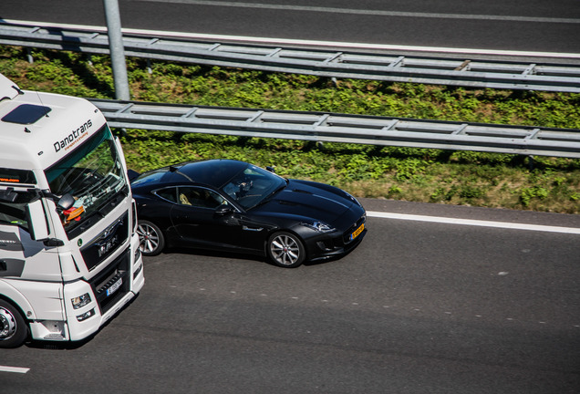 Jaguar F-TYPE S Coupé