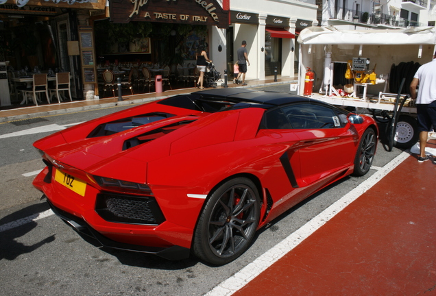 Lamborghini Aventador LP700-4 Roadster