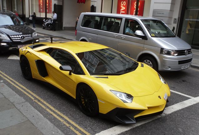 Lamborghini Aventador LP750-4 SuperVeloce