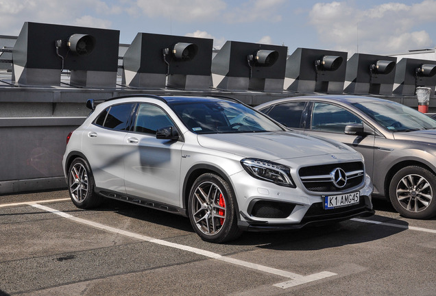 Mercedes-AMG GLA 45 X156