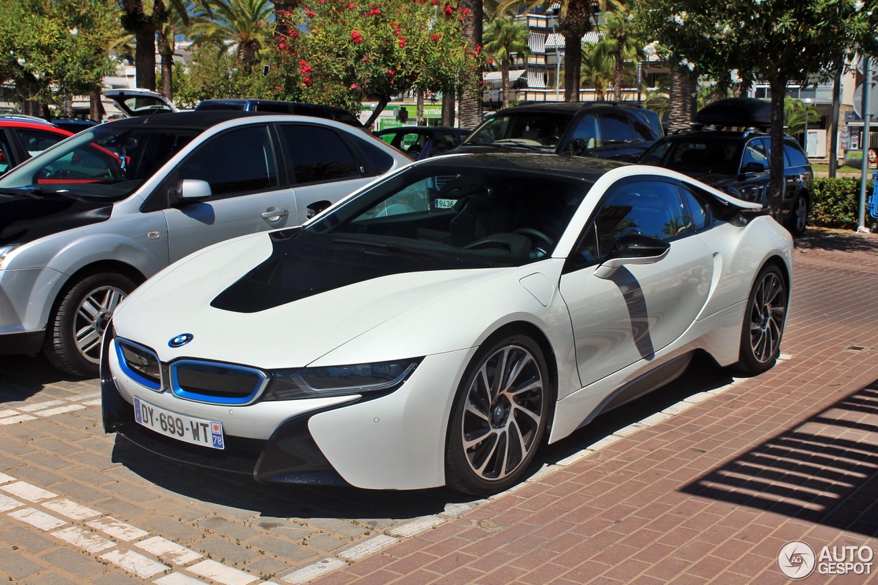 BMW i8