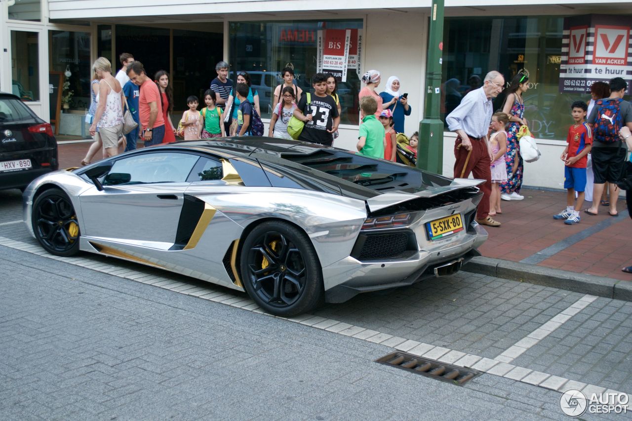 Lamborghini Aventador LP700-4