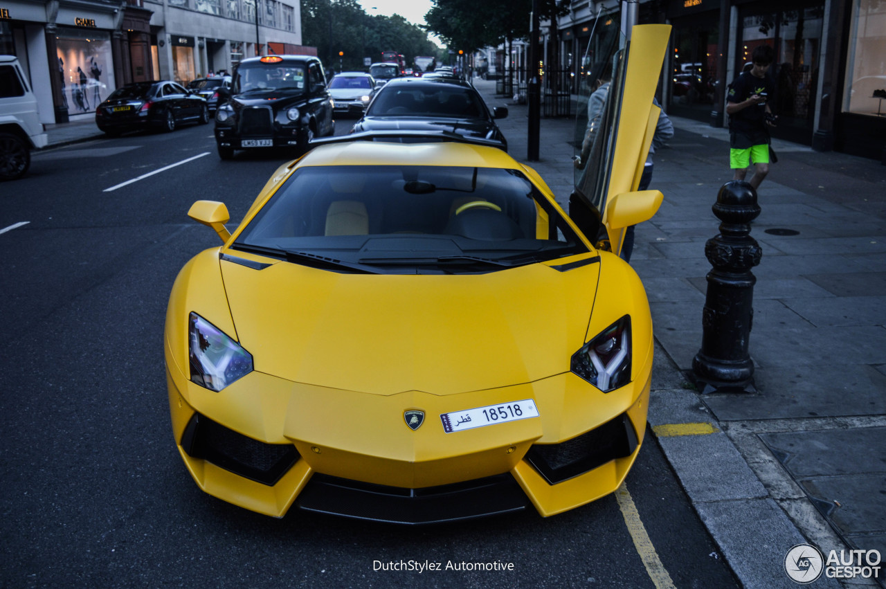 Lamborghini Aventador LP700-4