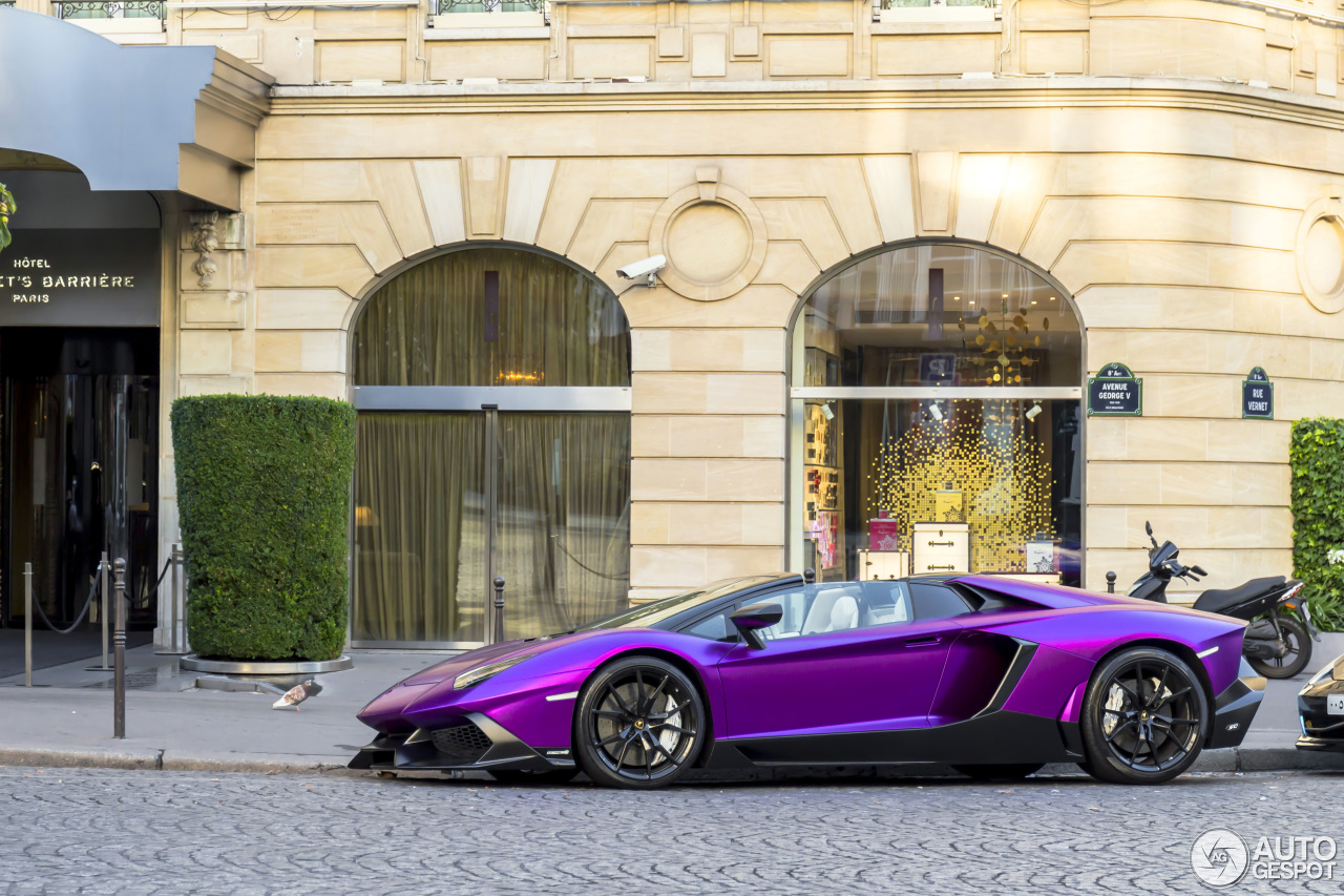 Lamborghini Aventador LP700-4 Roadster