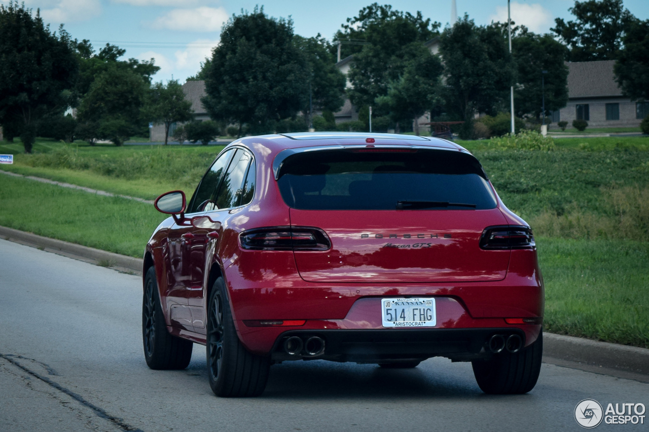 Porsche 95B Macan GTS