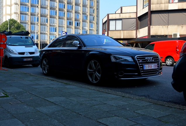 Audi S8 D4