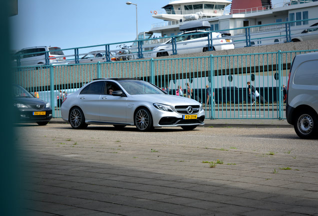 Mercedes-AMG C 63 S W205