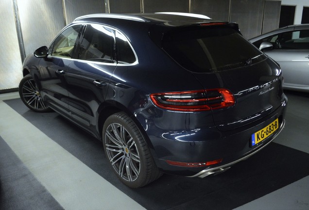 Porsche 95B Macan Turbo