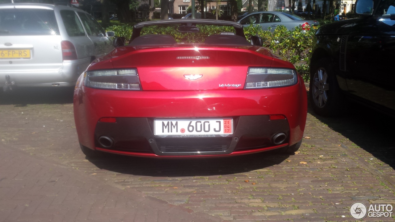 Aston Martin V12 Vantage Roadster