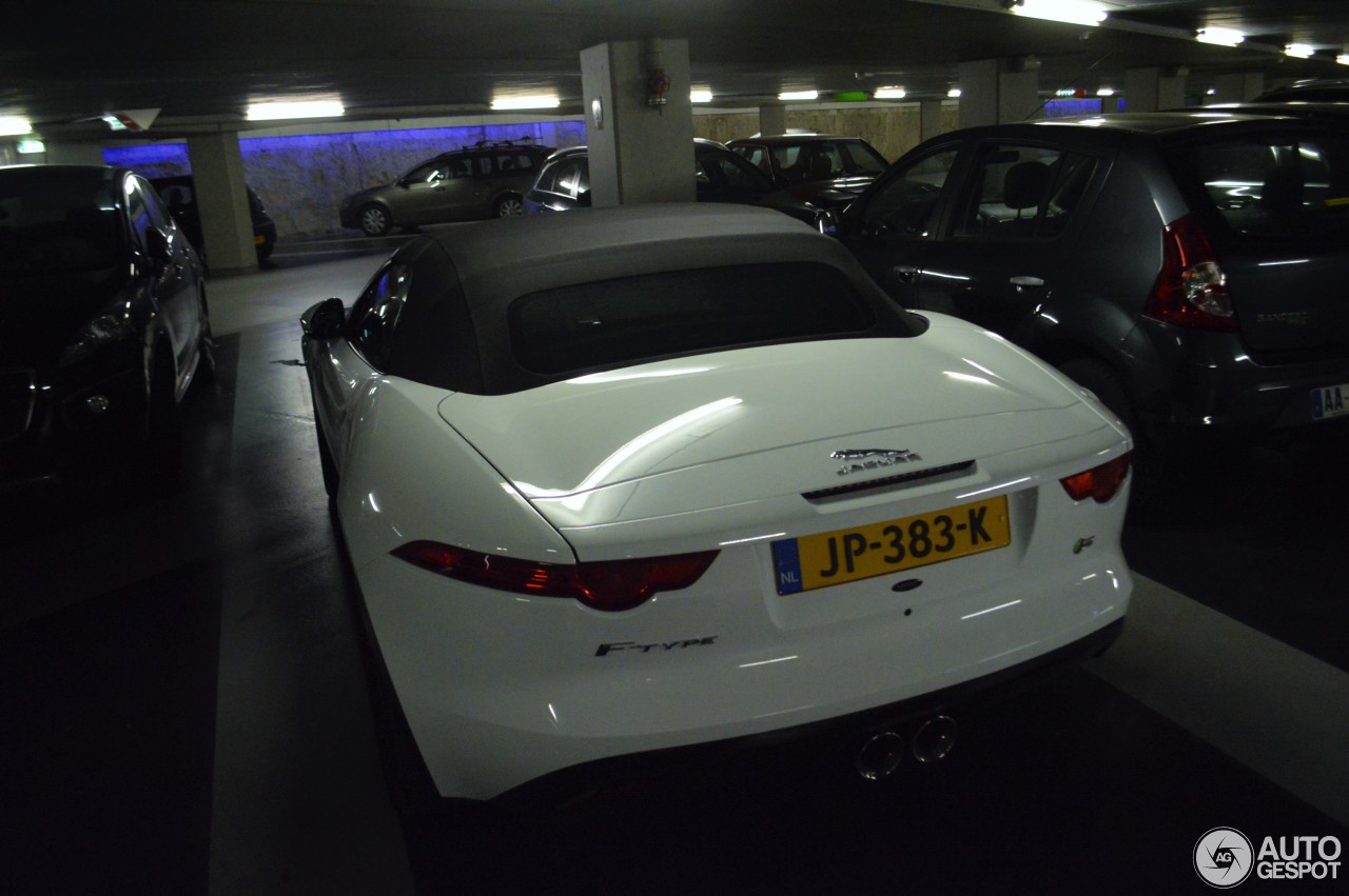 Jaguar F-TYPE S Convertible