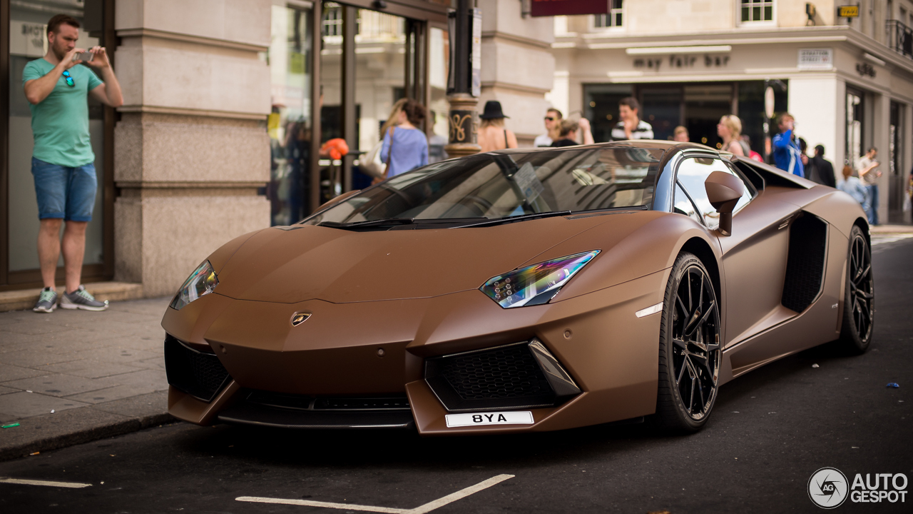 Lamborghini Aventador LP700-4 Roadster