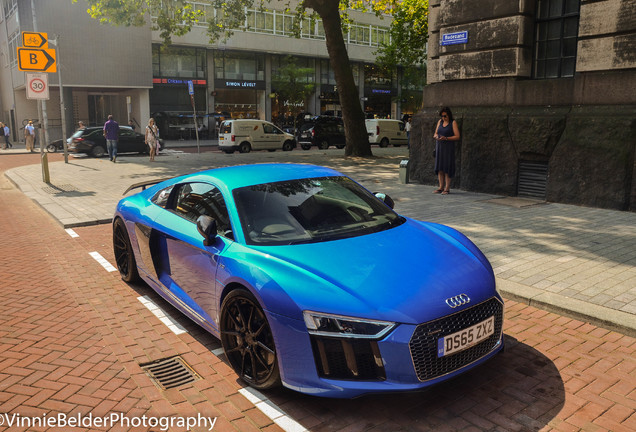 Audi R8 V10 Plus 2015