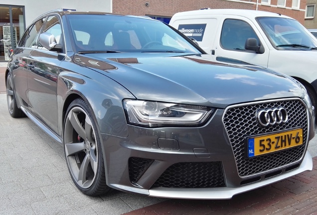 Audi RS4 Avant B8