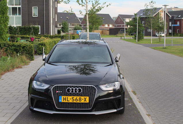 Audi RS4 Avant B8