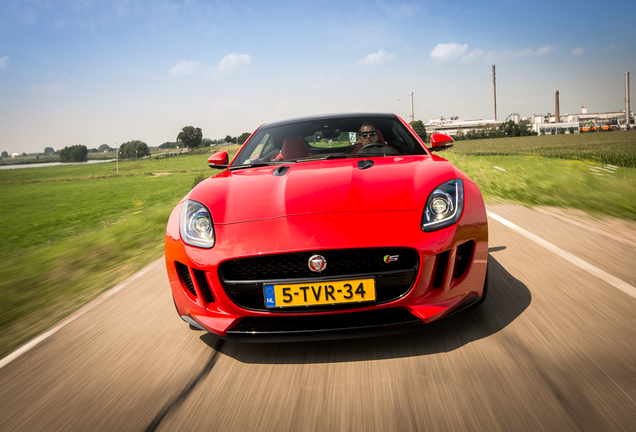 Jaguar F-TYPE S Coupé