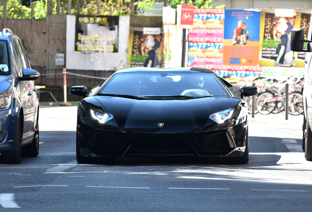 Lamborghini Aventador LP700-4 Roadster