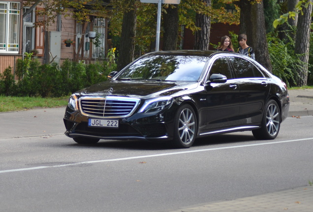 Mercedes-Benz S 63 AMG V222