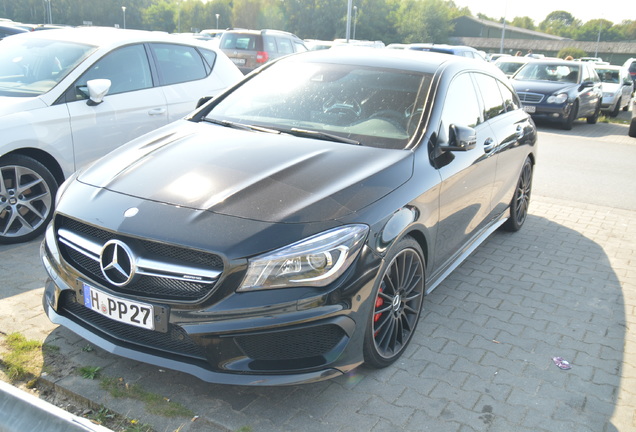 Mercedes-Benz CLA 45 AMG Shooting Brake