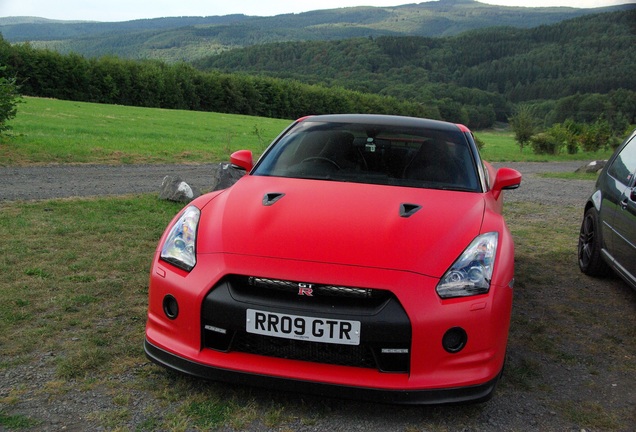 Nissan GT-R