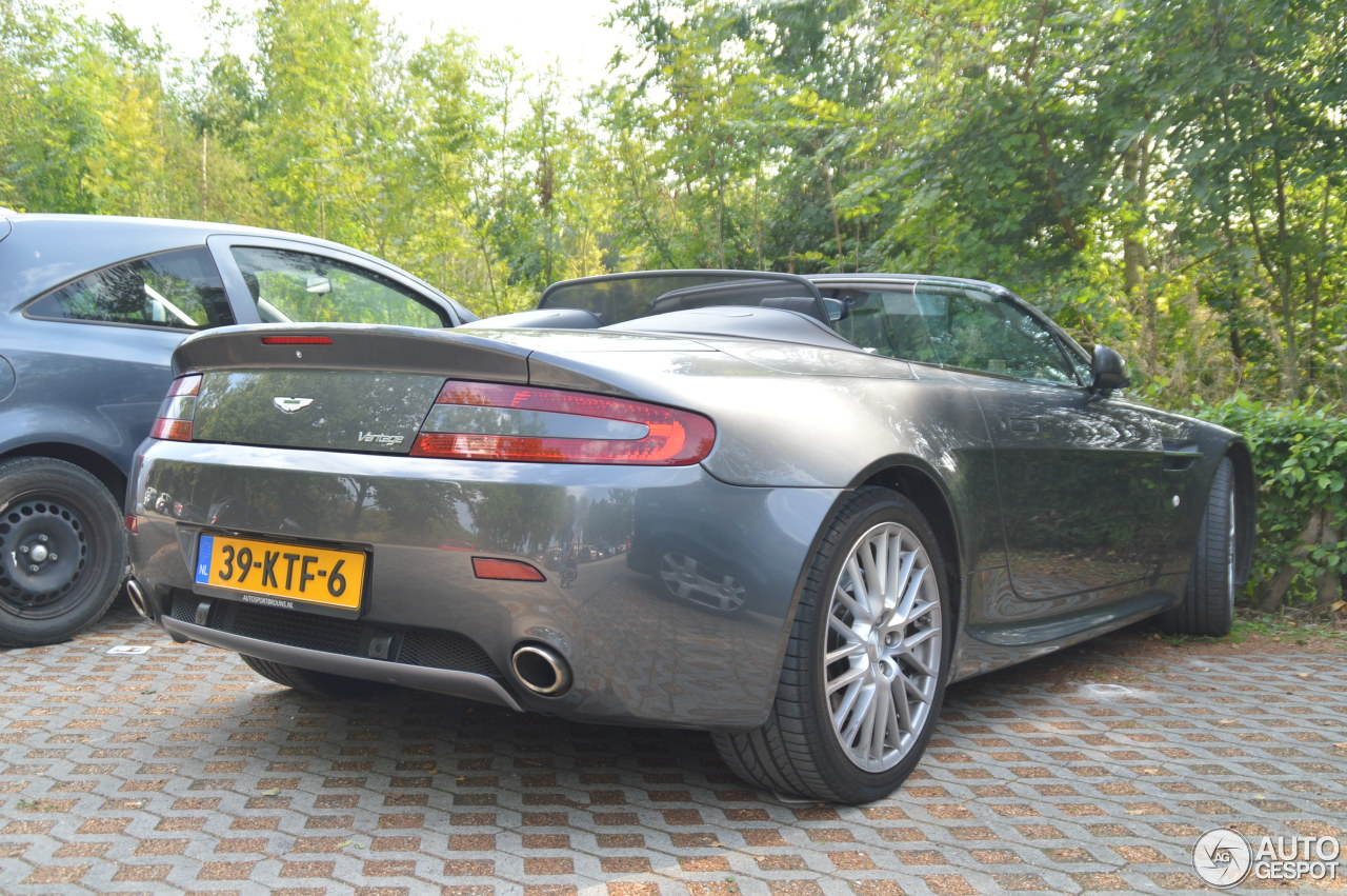 Aston Martin V8 Vantage Roadster