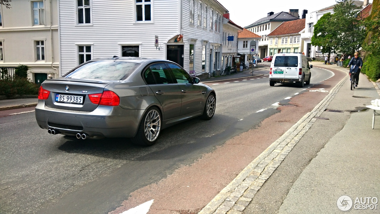 BMW M3 E90 Sedan 2009