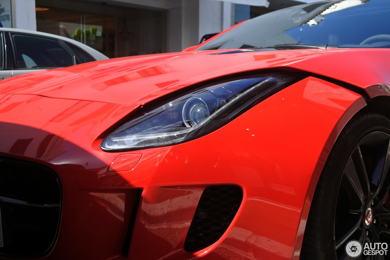 Jaguar F-TYPE R Coupé