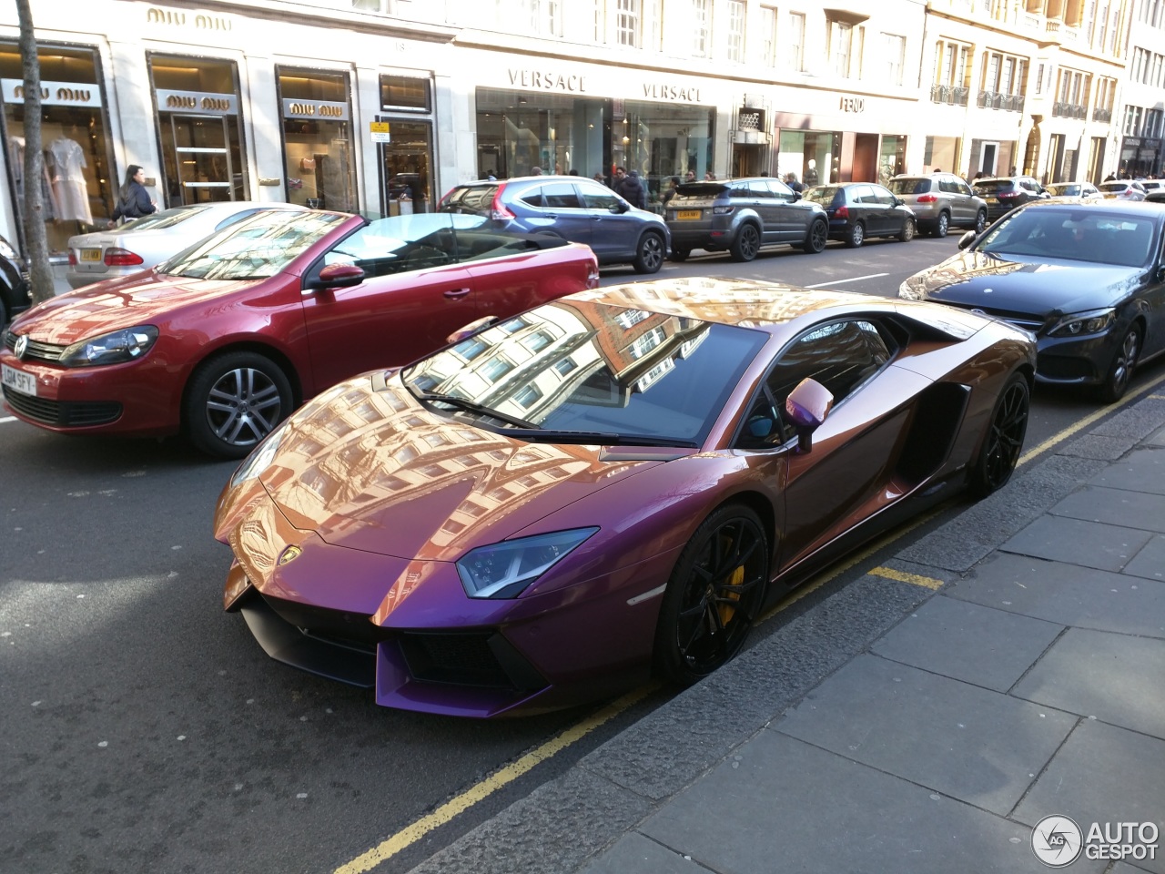 Lamborghini Aventador LP700-4