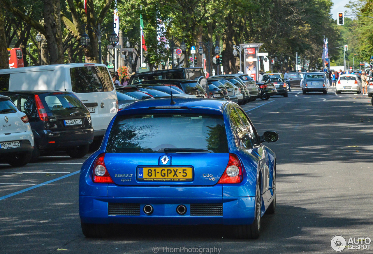 Renault Clio V6 Phase II