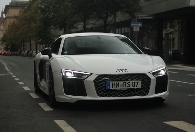 Audi R8 V10 Plus 2015