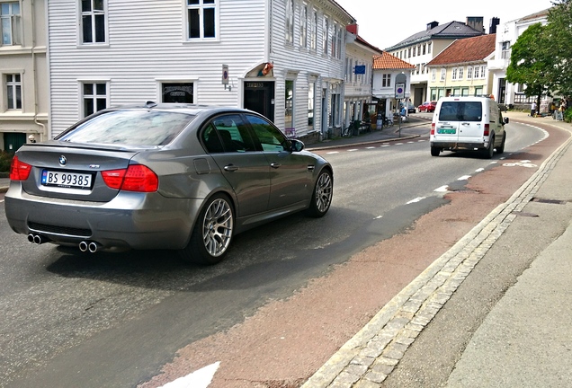 BMW M3 E90 Sedan 2009