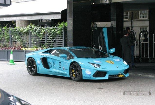 Lamborghini Aventador LP700-4