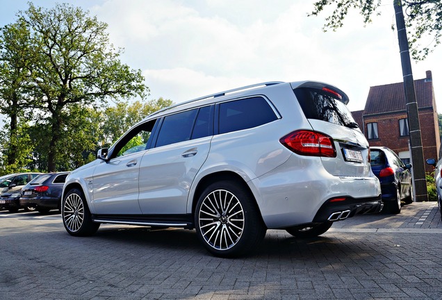 Mercedes-AMG GLS 63 X166