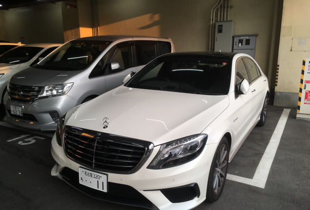 Mercedes-Benz S 63 AMG V222