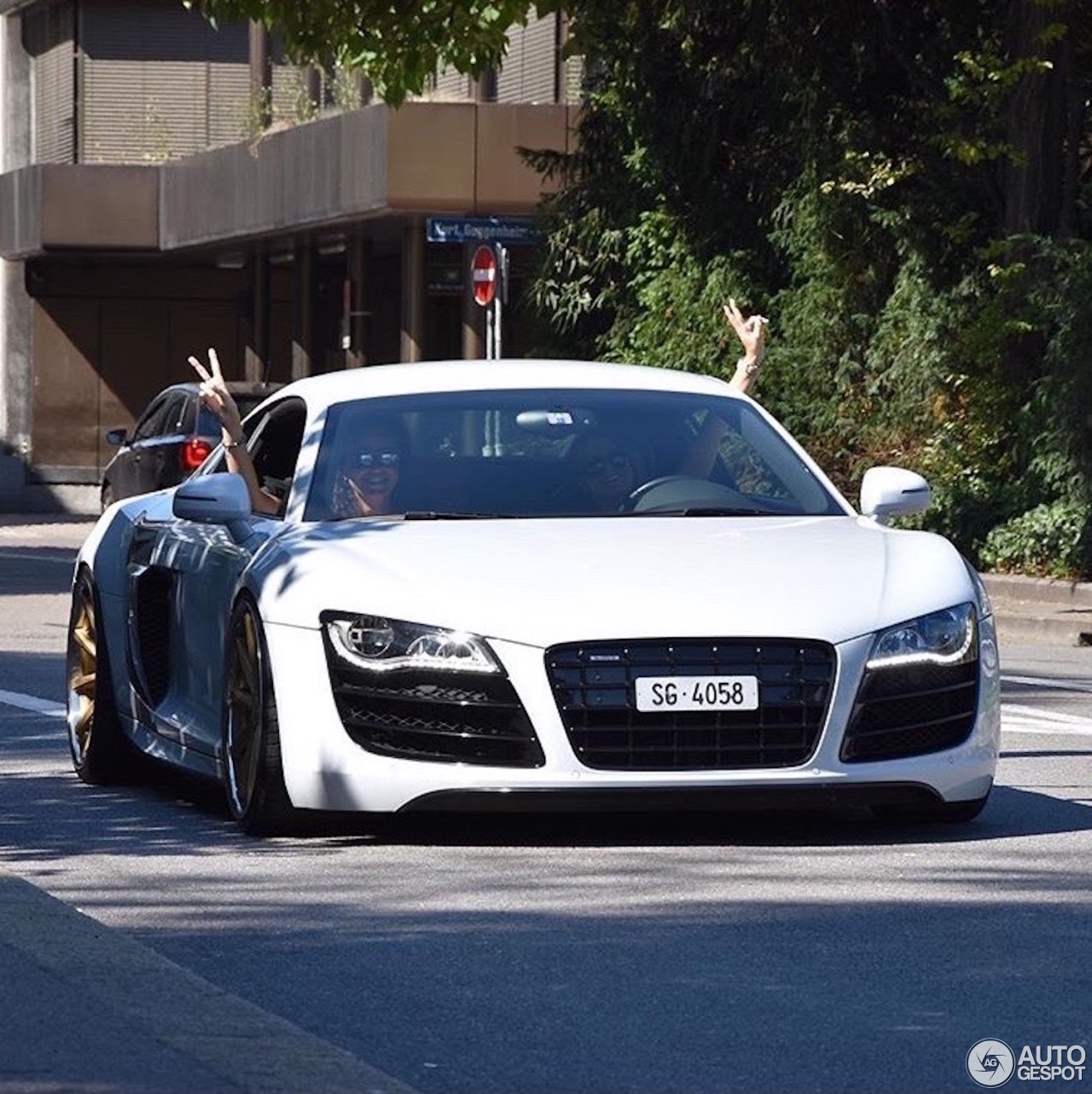 Audi R8 V10