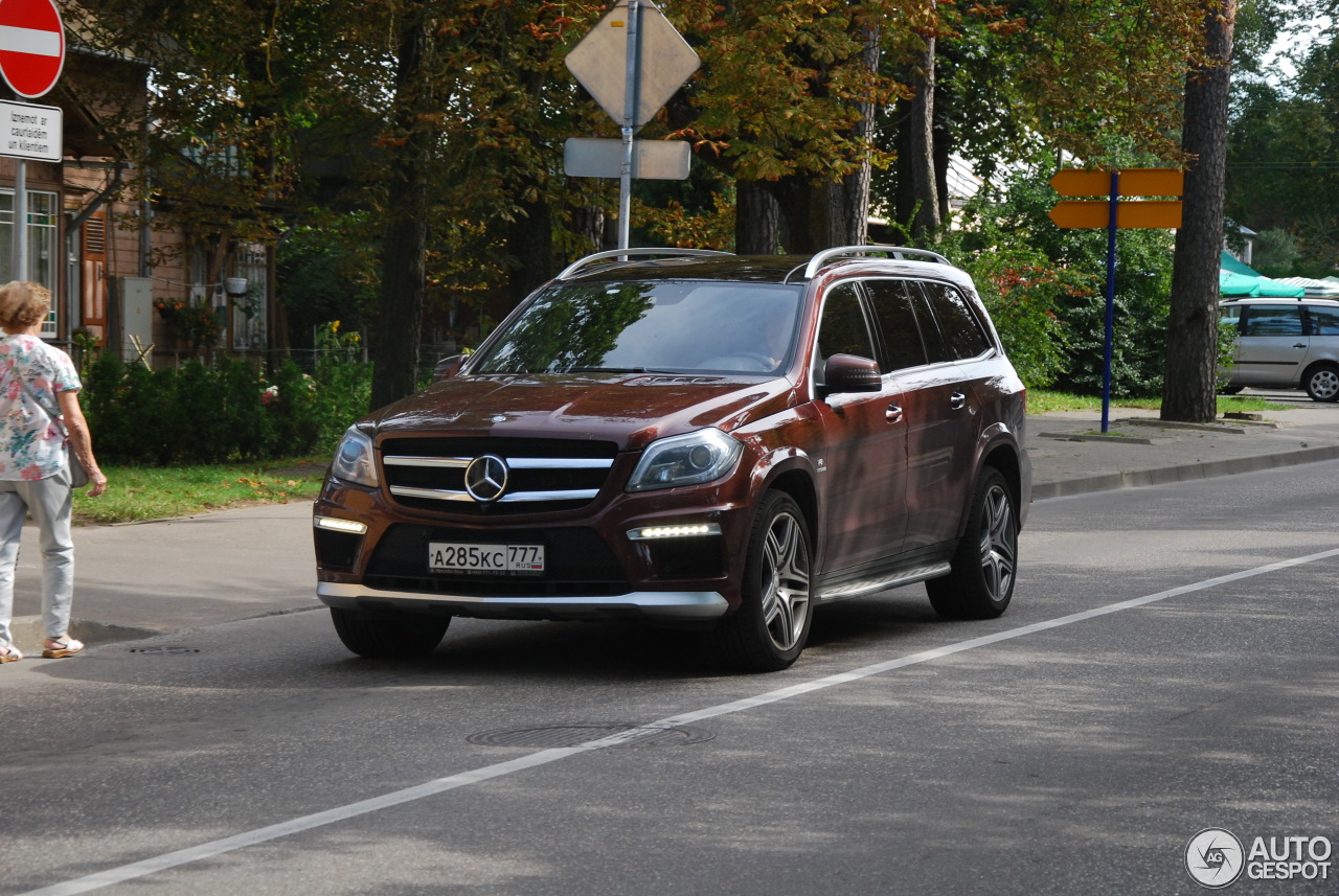 Mercedes-Benz GL 63 AMG X166