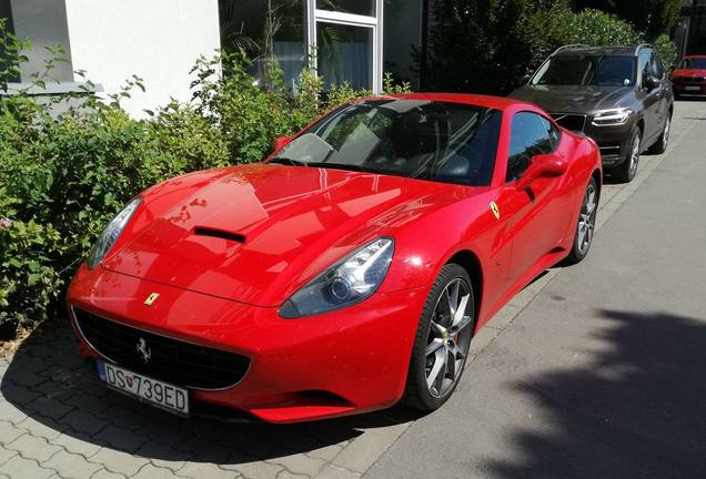 Ferrari California